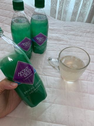 몽베스트 Montbest with Sparkling water Plain 20병 — 5점을 준 리뷰어가 2021년 11월 올린 사용 사진