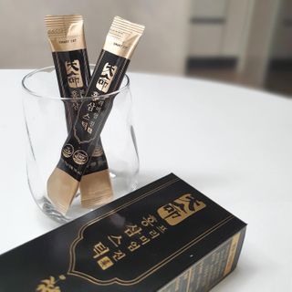 헬스업_천명진프리미엄홍삼스틱_10ml x 30포 — 4점을 준 리뷰어가 2021년 1월 올린 사용 사진