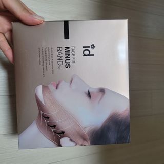 아이디플라코스메틱 아이디 페이스핏 마이너스 밴드 v2 — 5점을 준 리뷰어가 2021년 6월 올린 사용 사진