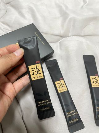 담소은 자극없는 무알콜 휴대용 한방가글 스틱 가글담 — 4점을 준 리뷰어가 2022년 8월 올린 사용 사진