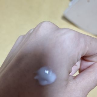 줄라이 모닝 _ JULY MORNING 줄라이모닝 하이드레이팅 퍼퓸드 바디앤핸드 에멀젼 — 4점을 준 리뷰어가 2021년 9월 올린 사용 사진