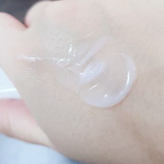 멈칫(MUMCHIT) 넥퍼퓸 NECKPERFUME 2가지 향 — 4점을 준 리뷰어가 2021년 11월 올린 사용 사진