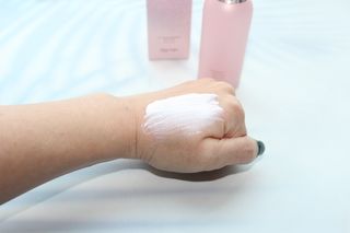 리엔케이 핑크 볼륨 래디언스 컬러크림 에디션 — 5점을 준 리뷰어가 2023년 11월 올린 사용 사진