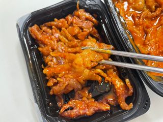 [닭집아들] 직화무뼈닭발 &  신제품 직화로제무뼈닭발 — 5점을 준 리뷰어가 2024년 1월 올린 사용 사진
