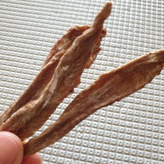 [보헤리] 국내산 강아지 육포간식 바삭 64 2종 — 5점을 준 리뷰어가 2022년 4월 올린 사용 사진