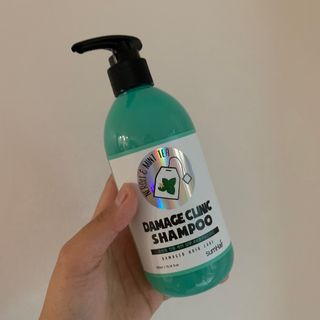 썸헤어 / SUMHAIR 썸헤어 데미지 클리닉 샴푸+트리트먼트 네롤리&민트티 — 5점을 준 리뷰어가 2021년 6월 올린 사용 사진