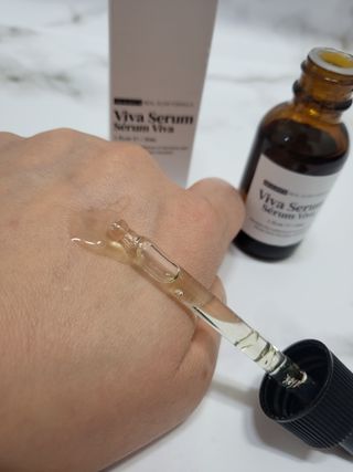 이매지스트 비바 비타민C 세럼 시카 미백 색소침착 앰플 — 5점을 준 리뷰어가 2022년 12월 올린 사용 사진