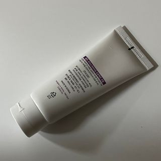 셀프 모이스처라이징 프로텍션 크림 셀프 모이스처라이징 프로텍션크림 — 5점을 준 리뷰어가 2022년 7월 올린 사용 사진