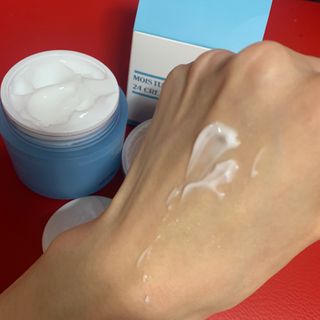 Dr.느루벗 느루벗 모이스쳐 24 크림 — 4.5점을 준 리뷰어가 2021년 3월 올린 사용 사진