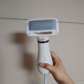 아베크 펫 강아지 고양이 애견 에어 브러쉬 드라이기 올인원 — 4점을 준 리뷰어가 2021년 7월 올린 사용 사진