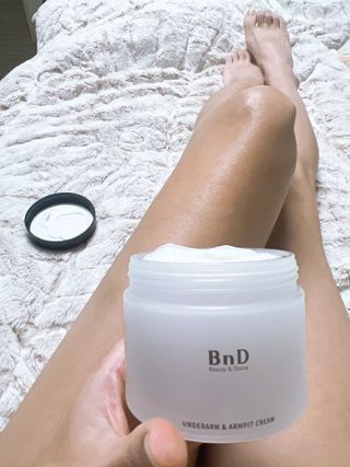 비엔디 2NOW[한글]]BnD 바디 미백 겨드랑이 크림 — 4.5점을 준 리뷰어가 2025년 1월 올린 사용 사진
