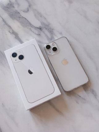 아클리브 Eco 항균 항바이러스 액정 보호필름(iPhone) — 5점을 준 리뷰어가 2022년 7월 올린 사용 사진