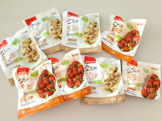 굽네몰 [굽네] 소스가 맛있는 닭가슴살 한입 볼 2종 8팩 — 4점을 준 리뷰어가 2021년 3월 올린 사용 사진