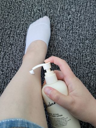 [위켄더스] 끈적임 없이 수분감을 채워주는 핸드& 바디로션 1종 랜덤발송 — 4점을 준 리뷰어가 2022년 5월 올린 사용 사진