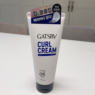 [갸스비] 곱슬 머리부터 파마까지 남자의 컬을 위한 갸스비 컬크림 — 5점을 준 리뷰어가 2021년 5월 올린 사용 사진