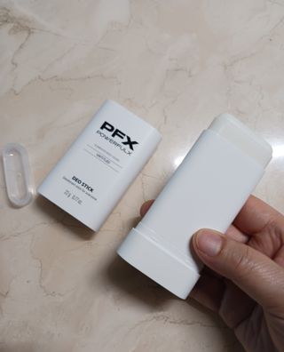 파워풀엑스 나우 / PFX 데오스틱 (언타이틀드 / 블루밍모멘트 / 젠틀브리즈) 1차 [언타이틀드] — 5점을 준 리뷰어가 2024년 6월 올린 사용 사진