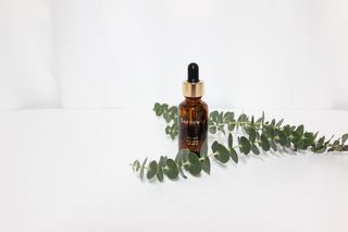 스킨큐어 산다화 비타민c 화이트닝 에센스 30ml — 5점을 준 리뷰어가 2023년 8월 올린 사용 사진