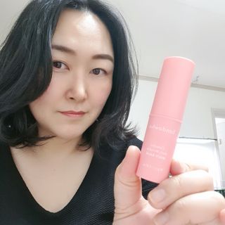 스킨큐어 산다화 카멜리아 안티 링클 멀티밤 — 5점을 준 리뷰어가 2022년 4월 올린 사용 사진