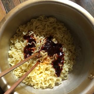 팔도비빔장 시그니처 380g 2개 — 5점을 준 리뷰어가 2022년 2월 올린 사용 사진