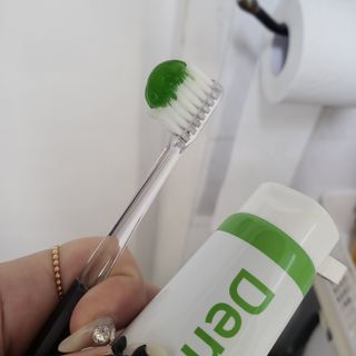 프리마인 유해균 뿐만 아니라 유익균까지 씻어내는 치약은 그만, 건강한 구강환경을 만드는 덴탈엔오 — 5점을 준 리뷰어가 2022년 12월 올린 사용 사진