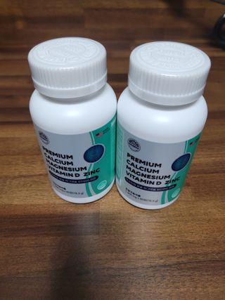 서울약사신협 네이처픽_칼슘마그네슘비타민D_1,305mg x 120캡슐 — 4점을 준 리뷰어가 2021년 9월 올린 사용 사진