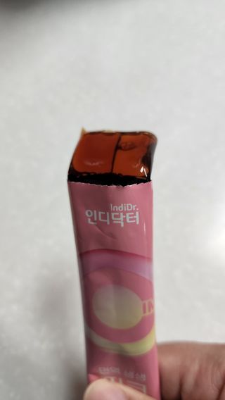 인디닥터 면역 생생 핑크 이뮨 젤리 + 타이탄 BCAA 프로틴 젤리스틱 — 5점을 준 리뷰어가 2022년 4월 올린 사용 사진