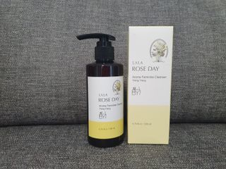 라라로즈데이 시즌2 여성청결제 200ml 아로마 페미민 클렌저, 독일더마인증 — 4.5점을 준 리뷰어가 2021년 9월 올린 사용 사진