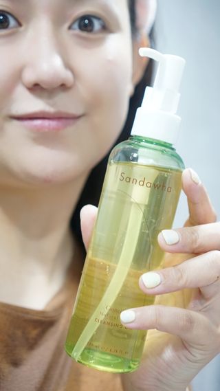 스킨큐어 산다화 순한 클렌징 동백 오일 200ml — 5점을 준 리뷰어가 2023년 3월 올린 사용 사진