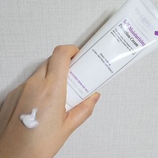 셀프 모이스처라이징 프로텍션 크림 셀프 모이스처라이징 프로텍션크림 — 4.5점을 준 리뷰어가 2022년 4월 올린 사용 사진