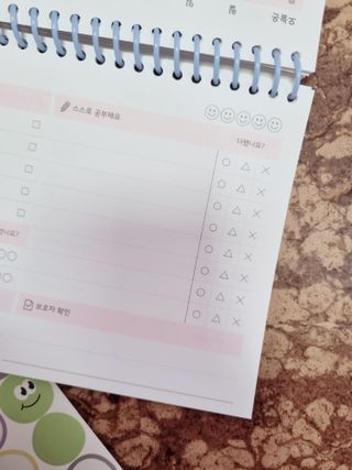 리훈 차일드라이크 초등학생 스터디 플래너 — 5점을 준 리뷰어가 2022년 3월 올린 사용 사진