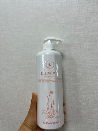 프리[닥터문] 유산균 락토케어 질경초 여성청결제 1000ml (젤타입) — 5점을 준 리뷰어가 2022년 5월 올린 사용 사진