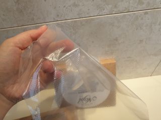 노플(NOPL) 노플 친환경 바이오 산화 생분해  항균 일회용 위생 비닐장갑 100매 + 지퍼백 소형, 대형 — 5점을 준 리뷰어가 2021년 10월 올린 사용 사진