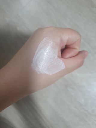 GINGER6 하이드레이팅 진저 워터 폼클렌징 — 3.5점을 준 리뷰어가 2021년 10월 올린 사용 사진