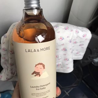 라라앤모어 유아 액체세제+세탁기클리너 — 5점을 준 리뷰어가 2022년 3월 올린 사용 사진
