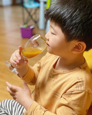 H365 [Kaskein Luomutyrniglögi] 핀란드 전통 무알콜 멀드와인 시벅톤 글로기 — 5점을 준 리뷰어가 2021년 4월 올린 사용 사진