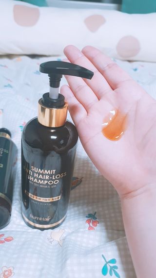 썸헤어 / SUMHAIR 썸헤어  써밋 안티 헤어로스 샴푸+트리트먼트 — 5점을 준 리뷰어가 2021년 6월 올린 사용 사진