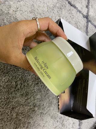 카오리온코스메틱스 사카로미세스와 시카의 만남        릴리피 릴렉싱 크림 진정한 탄력을 경험해보세요 — 5점을 준 리뷰어가 2021년 6월 올린 사용 사진