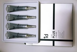 아이디플라코스메틱 아이디 브이로직 플러스 크림 15ml X 4EA — 5점을 준 리뷰어가 2022년 5월 올린 사용 사진