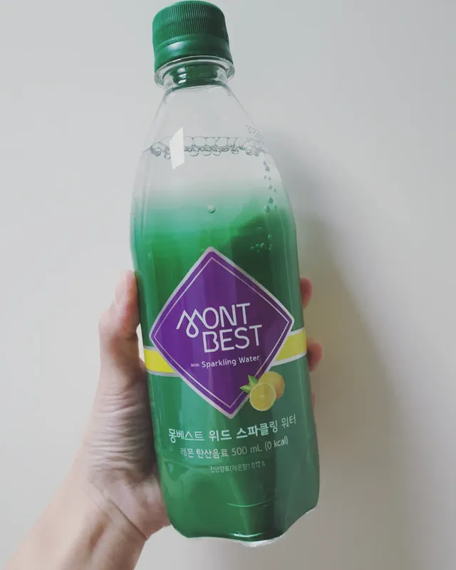 Montbest with Sparkling water Lemon OR Lime 20병(랜덤) 리뷰 사진