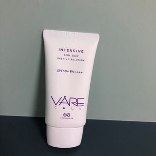 바르셀 톤업 무기자차 자외선차단제 순한 선크림 인텐시브 선 젠 50ml — 3점을 준 리뷰어가 2021년 11월 올린 사용 사진