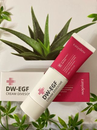 이지듀 DW-EGF 크림 다이브좀_콜라겐이 쏙쏙, 탄력피부로 다이빙 — 5점을 준 리뷰어가 2021년 2월 올린 사용 사진