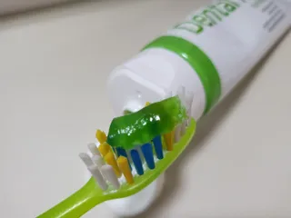 프리마인 유해균 뿐만 아니라 유익균까지 씻어내는 치약은 그만, 건강한 구강환경을 만드는 덴탈엔오 — 5점을 준 리뷰어가 2023년 4월 올린 사용 사진
