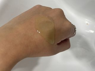 프리마인 메이크업과 들뜨는 각질까지 한방에 깐달걀로! 순하기까지한 셀베이스 그린티클렌저(200ml) — 5점을 준 리뷰어가 2023년 2월 올린 사용 사진