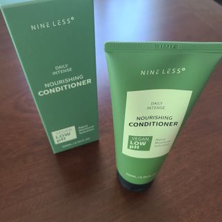 나인리스 데일리 인텐스 너리싱 컨디셔너 200ml / 6.76 fl.oz — 3.5점을 준 리뷰어가 2021년 11월 올린 사용 사진