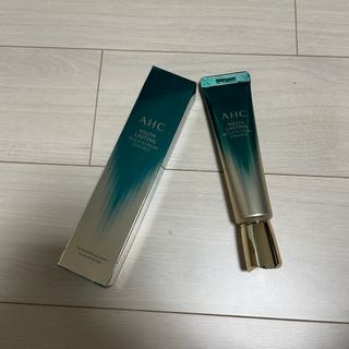 [NEW 탄력유턴 아이크림] AHC 유스 래스팅 리얼 아이크림 포 페이스 — 5점을 준 리뷰어가 2021년 3월 올린 사용 사진