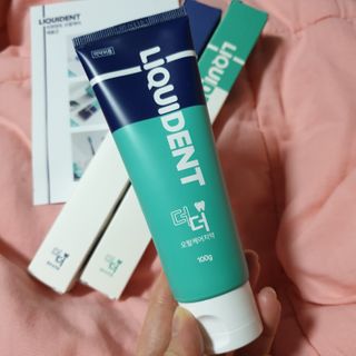 리퀴덴트 오랄케어 온가족용 리퀴덴트 더더 오랄케어 무불소 치약 + 임상시험완료 이중 미세 엠보싱 칫솔 올데이세트 — 5점을 준 리뷰어가 2020년 12월 올린 사용 사진