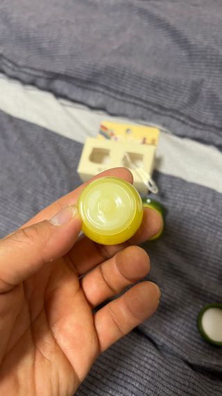 [후르디아] 유아부터 어른까지, 안심 아보카도 립밤 듀오 세트 — 5점을 준 리뷰어가 2024년 1월 올린 사용 사진