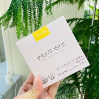 [슬림드랍] 건기식 다이어트 보조제 겸 비타민 — 5점을 준 리뷰어가 2021년 12월 올린 사용 사진