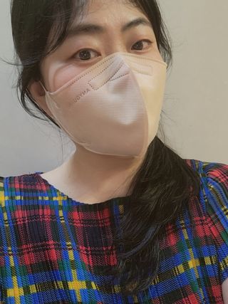 애니가드 셋업마스크 4컬러 각 10매입 [크리미베이지, 캐시미어로즈, 초콜렛브라운, 미드나잇네이비] — 5점을 준 리뷰어가 2022년 2월 올린 사용 사진