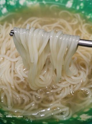 [한면원] 잔치국수 2인분 — 5점을 준 리뷰어가 2023년 4월 올린 사용 사진
